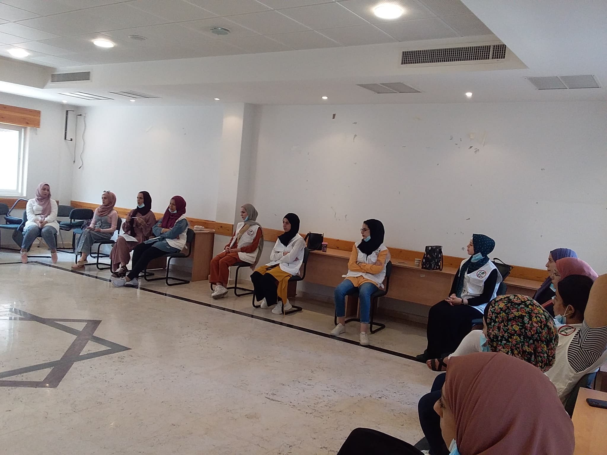 لجان العمل الصحي تطلق تدريبات حول الإسعافات الأولية للشباب (3).jpg