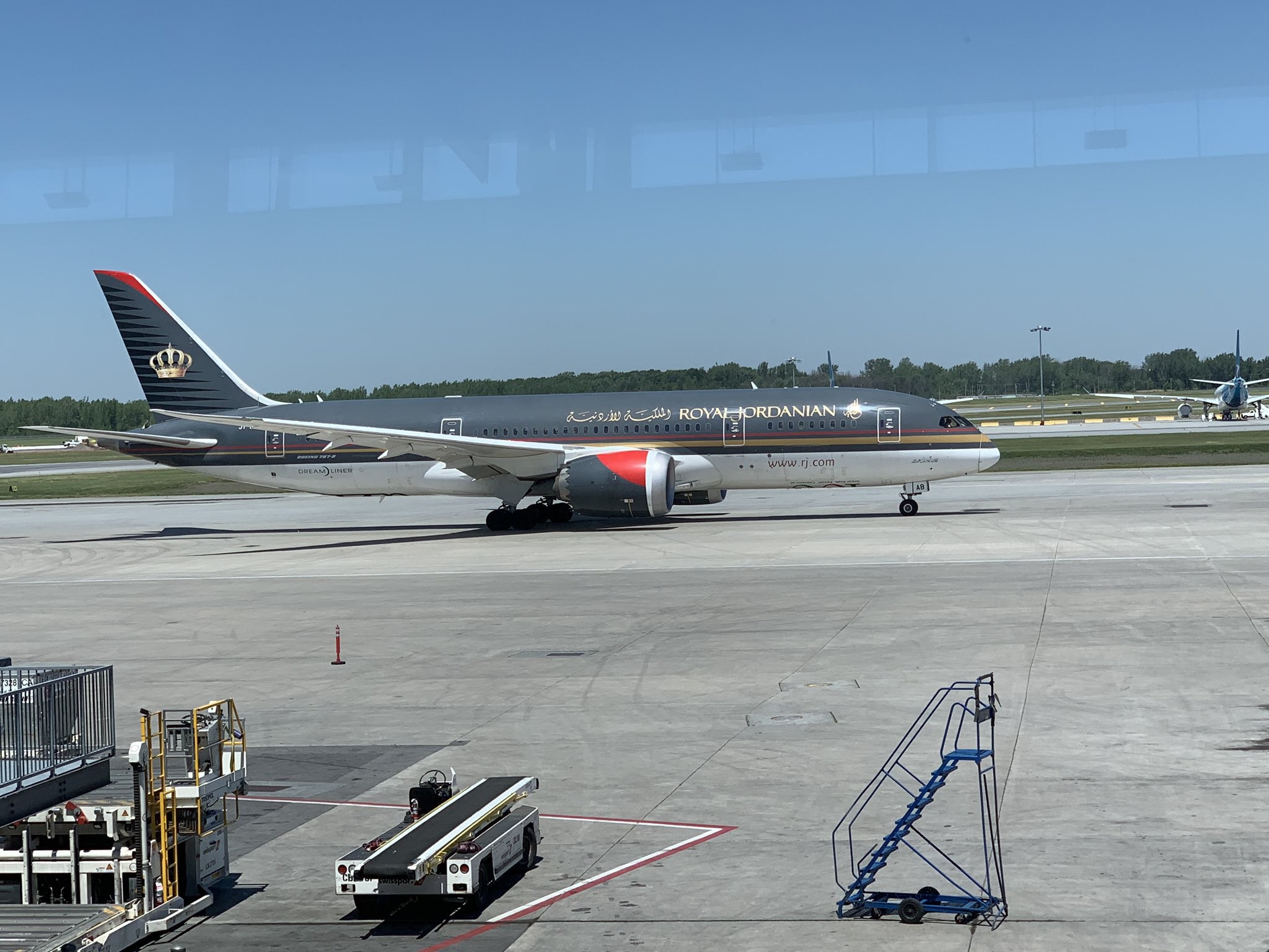 طائرة أردنية 2.jpg