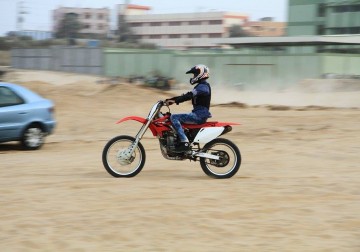 هواية ركوب الدرّاجات الناريّة