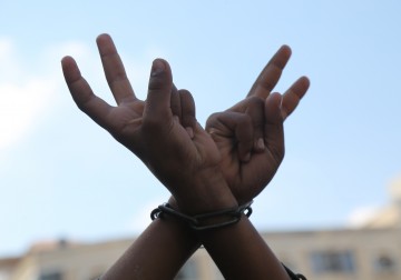 غزة: الشعبية تنظم وقفة تضامنيةمع الأسرى المضربين في سجون الاحتلال 