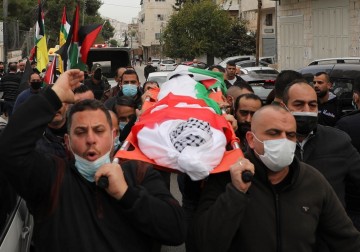 تشييع جثمان الشهيد عبد الناصر حلاوة في مدينة نابلس