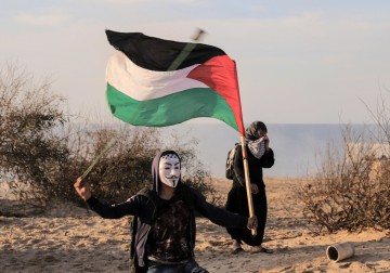 مواجهات بين متظاهرين فلسطينيين وجنود الاحتلال شمال قطاع غزة 