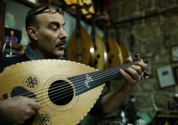 عودك رنانْ