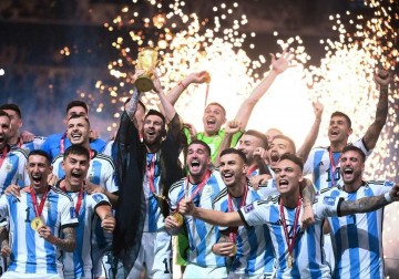 الأرجنتين تُتوج بكأس العالم 2022
