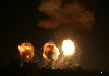 الاحتلال يشن سلسلة غارات عنيفة على قطاع غزة