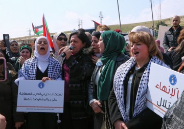 مسيرة مركزية في خان الأحمر بمُناسبة يوم المرأة العالمي 