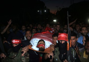 تشييع جثمان الشهيد أحمد العديني