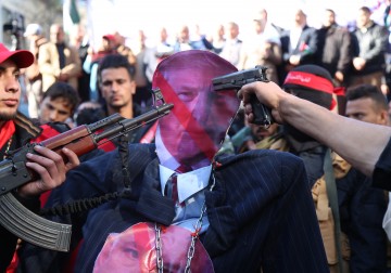 الآلاف يخرجون في مسيرة الجبهة الشعبية بغزّة نُصرةً للقدس