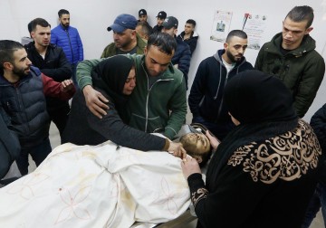 شهيد برصاص الاحتلال في مخيم قلنديا بالقدس 