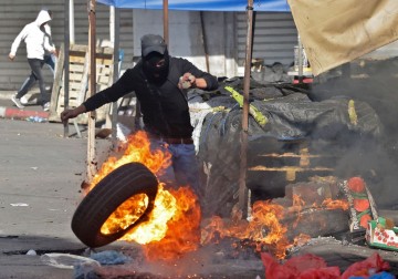 من المواجهات مع قوات الاحتلال في مناطق متفرقة بالضفة 