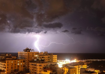 البرق في غزة