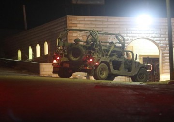 الاحتلال يعتقل عددًا من الشبان خلال اقتحامه قرية التوانة بمسافر يطا 