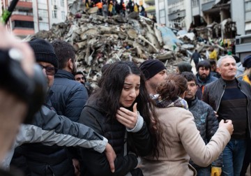 خلّف آلاف الضحايا.. زلزال مدمر يضرب سوريا وتركيا 