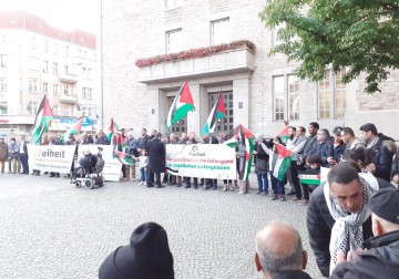 وقفة في برلين دعمًا وإسنادًا للأسرى المضربين عن الطعام