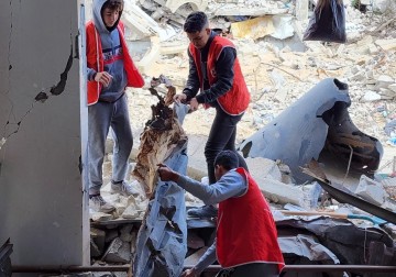 الفرق التطوعية التابعة للشعبيّة تستمر في عملها ضمن برنامج الترميم الشعبي