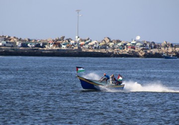 بحر غزة المُحاصر 