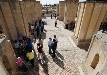 فلسطين تكشف عن أكبر لوحة فسيفساء في العالم