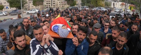 من موكب التشييع 