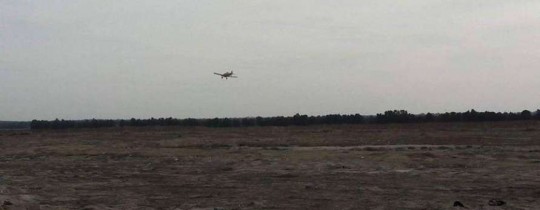 طائرات الاحتلال ترش أراضٍ زراعية بالمبيدات السامة شرق خانيونس