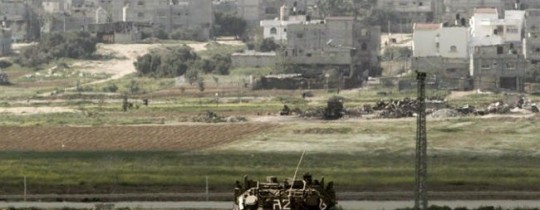 آليات جيش الاحتلال على الحدود الشرقية مع قطاع غزّة