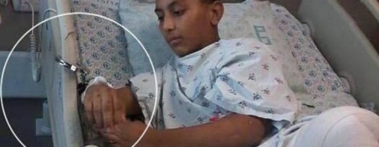 الطفل الجريح أحمد عيسى