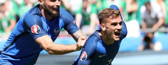 فرنسا تتخطى ايرلندا وتترشح لربع النهائي