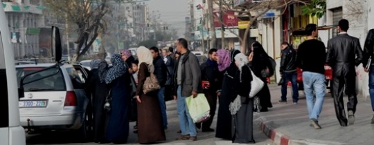 ازمة المواصلات في غزة قديمة جديدة بفعل الحصار الخانق