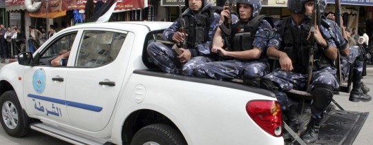 عناصر الأمن بالضفة