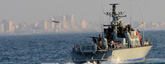 بحرية الاحتلال تستهدف مراكب الصيادين في بحر غزة