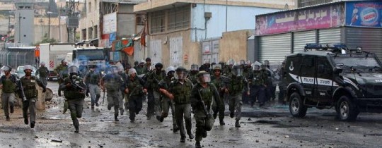 أرشيف: جنود الاحتلال تقتحم مخيم شعفاط