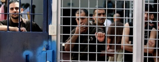 الأسرى الفلسطينيون