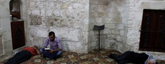 أرشيف - المسجد الحنبلي في الخليل