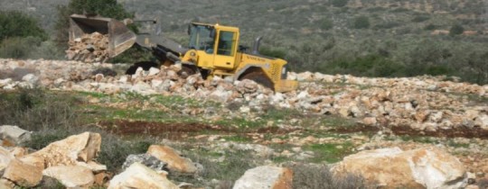 عمليات تجريف أراضي الفلسطينيين  - أرشيف