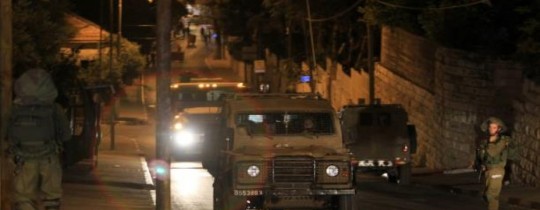 مداهمات صهيونية ليلية لمناطق بالضفة