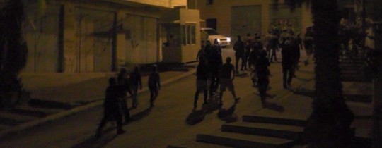 مستوطنون يعتدون على المواطنين بالخليل