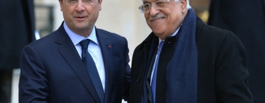 عباس وهولاند