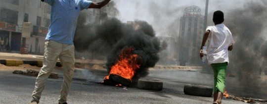 محكمة سودانية تأمر السلطات بإعادة خدمة الإنترنت