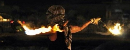 استهداف حافلة للمستوطنين والقاء زجاجات حارقة على الاحتلال في بيت لحم