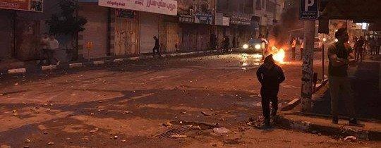 من المواجهات قرب المستشفى الحكومي 