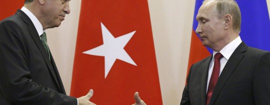 الكرملين: بوتين وأردوغان بحثا احتمال إجراء قمة ثلاثية حول سوريا