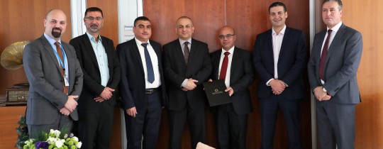 مجموعة الاتصالات الفلسطينية والجامعة العربية الأمريكية توقعان اتفاقية تعاون