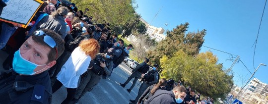 من المسيرة.. 