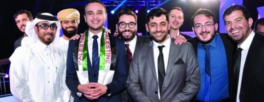 خلال الاحتفال بفوز الطبيب وليد البنا باللّقب