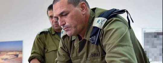 إيال زامير..