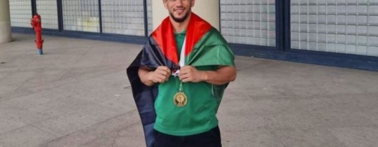 اللاعب الجزائري فتحي نورين