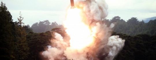 صواريخ تجريبية لكوريا الشمالية