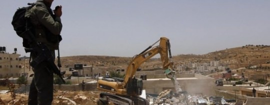 الاحتلال هدم منذ بداية العام الجاري أكثر من 40 منشأة سكنية وتجارية في القدس وضواحيها (أرشيف)