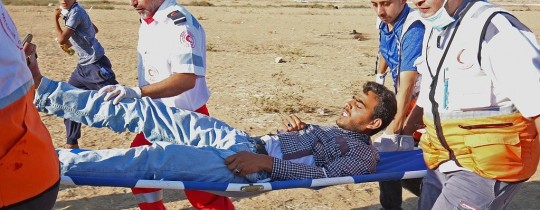 إصابات في صفوف المشاركين السلميين بالمسيرة (مصادر محلية) 