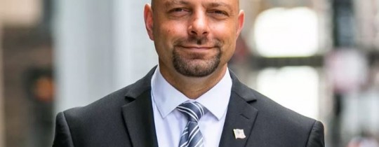 يسعى راش دوريش للحصول على ترشيح الديمقراطيين في دائرة الكونغرس الثالثة في إلينوي.