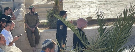 خلال اقتحام الأقصى 